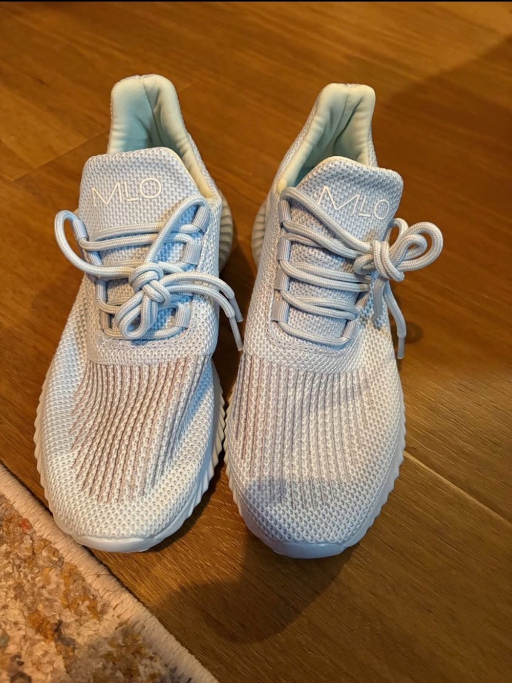 Brand new women’s gym shoes size 8